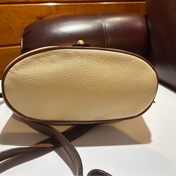 Coach Vintage Sheridan Marion Crossbody Bag in Brown and Cream - Picture 7 of 11